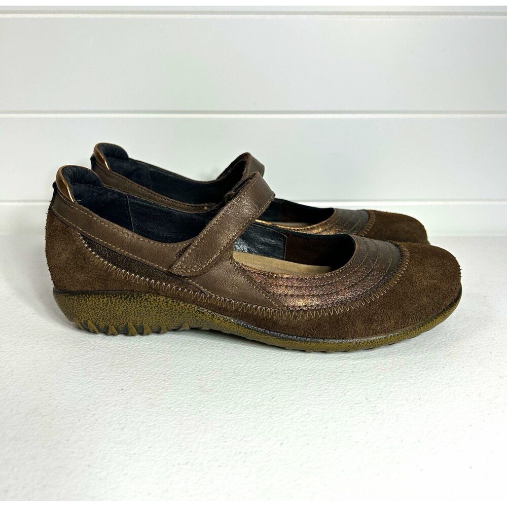 Naot Women’s Brown Suede Size 6 Mary Jane Flats Hook & Loop Strap Comfort EU 37